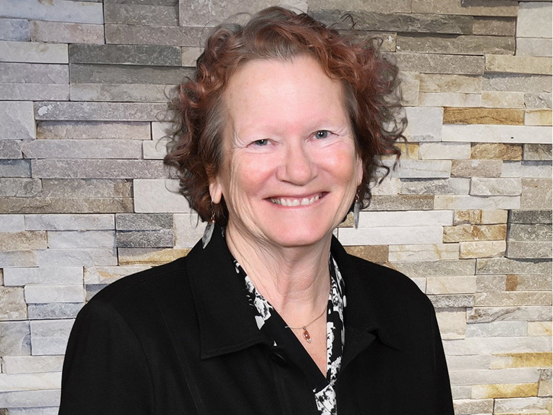 Maggie Hamilton-Beyer Retires After 14 Years as Chief Financial Officer at Knoxville Hospital & Clinics